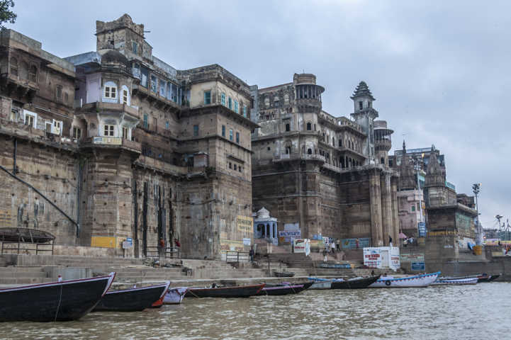 19 - India - Varanasi - rio Ganges - ghat